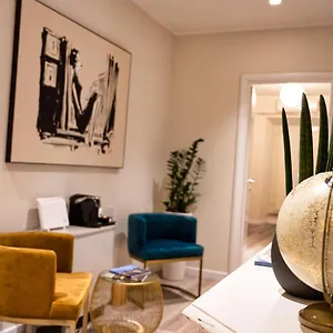 https://design18-charming-rooms.it-romehotels.com